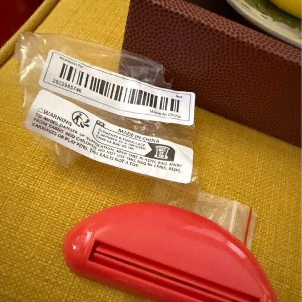 Red Plastic Toothpaste Tube Squeezer - Picture 2 of 4